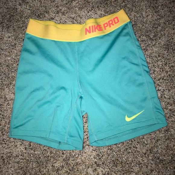 Nike Pro Spandex - Picture 1 of 4